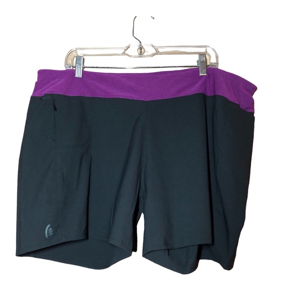 sierra designes Pants - Women’s shorts Stretch Trail. Deep map pocket and one zip pocket,Sierra Designs